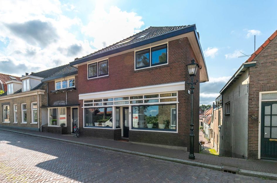 Hoogstraat 21
