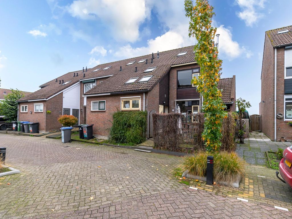 van Gentstraat 27, GOUDRIAAN