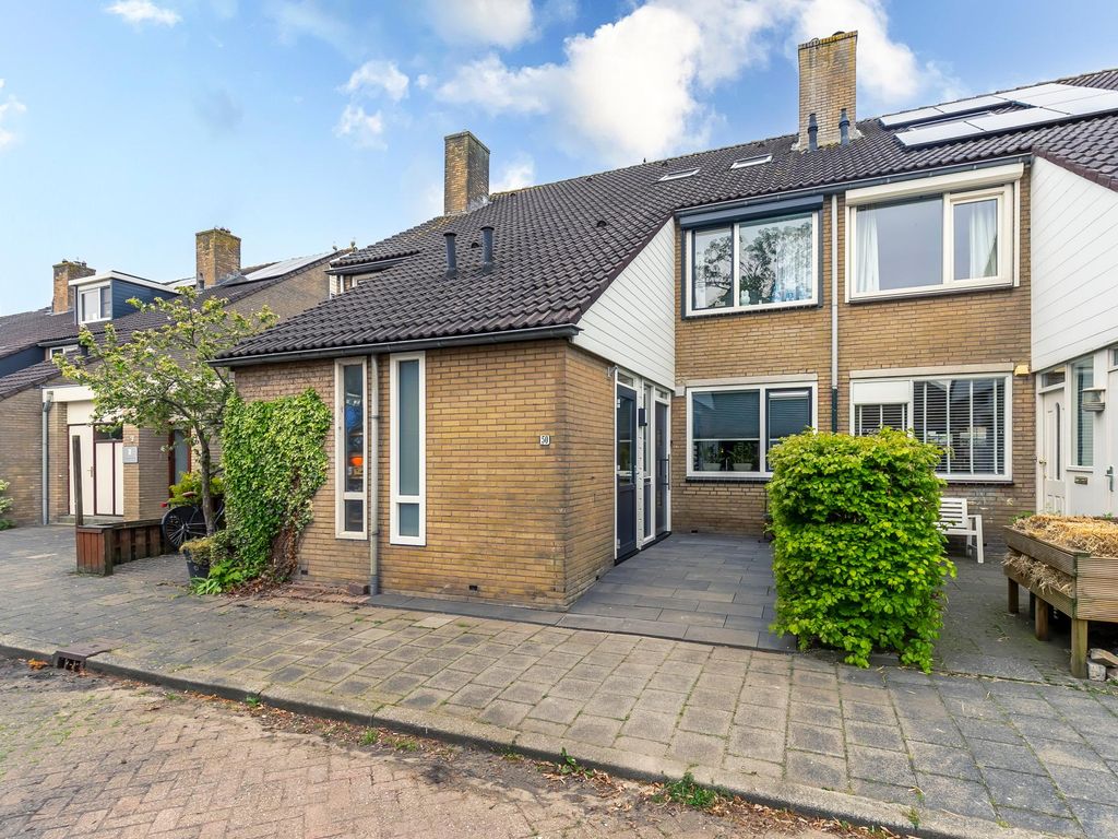 van Marlotstraat 50, GIESSENBURG