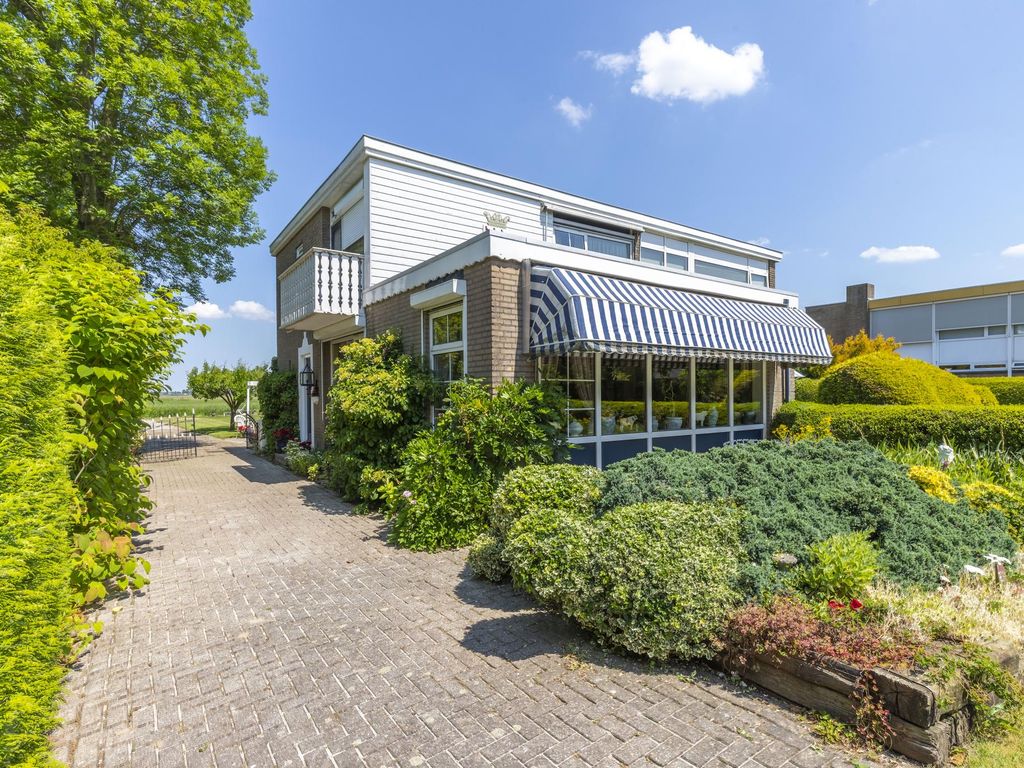 Dorpsweg 59, HOORNAAR