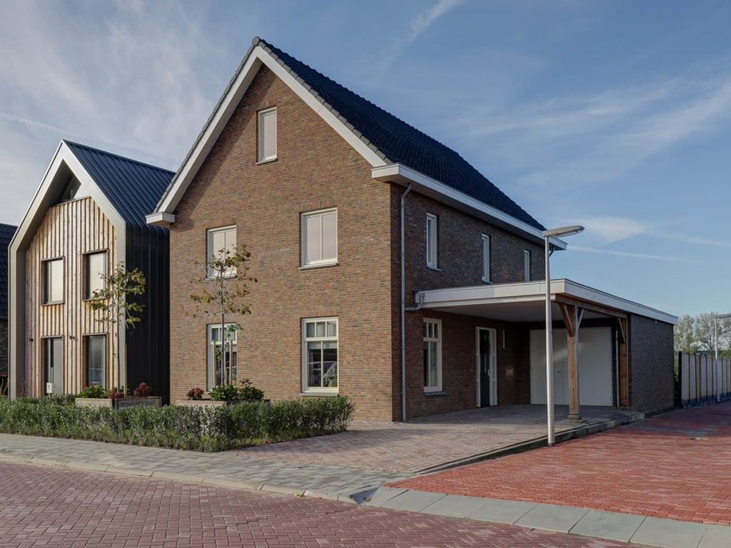 Karekietstraat 18, SCHELLUINEN