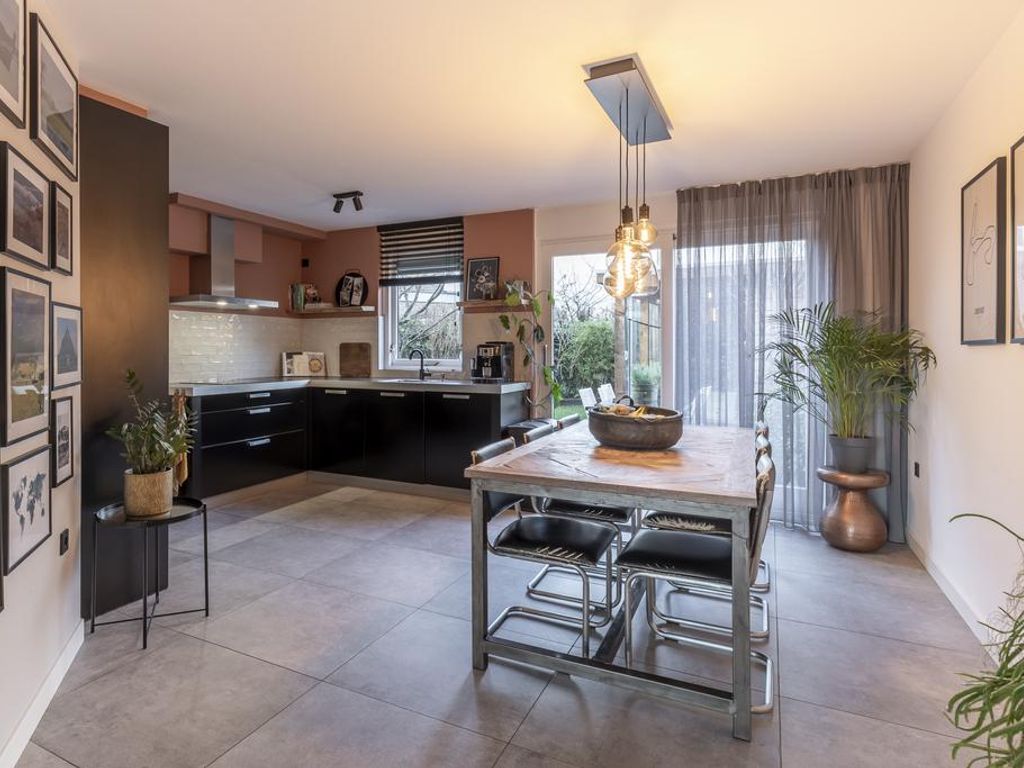 Amelia'slaan 4, TIENHOVEN AAN DE LEK