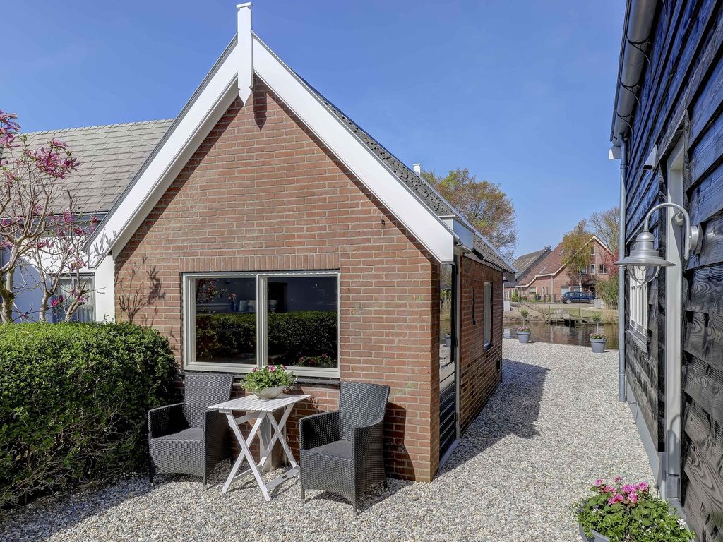 Dorpsstraat 26, GIESSENBURG