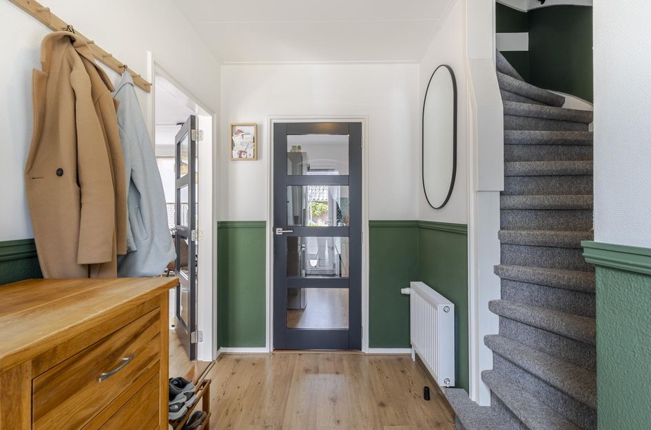 Bernhardstraat 2