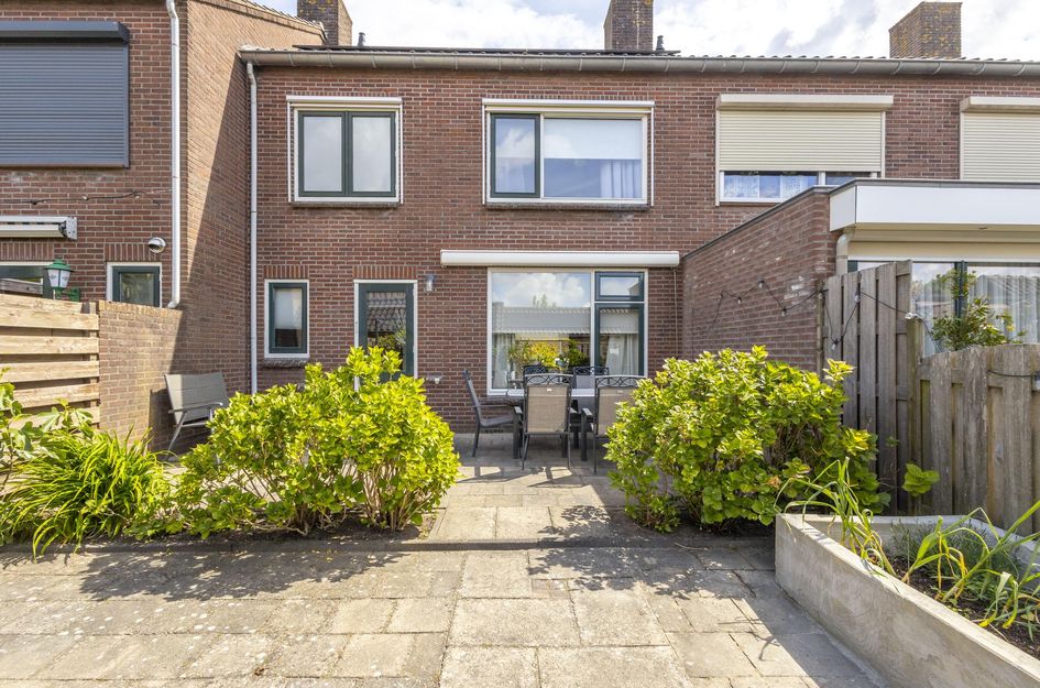Bernhardstraat 2