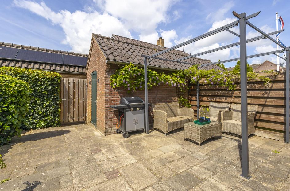 Bernhardstraat 2