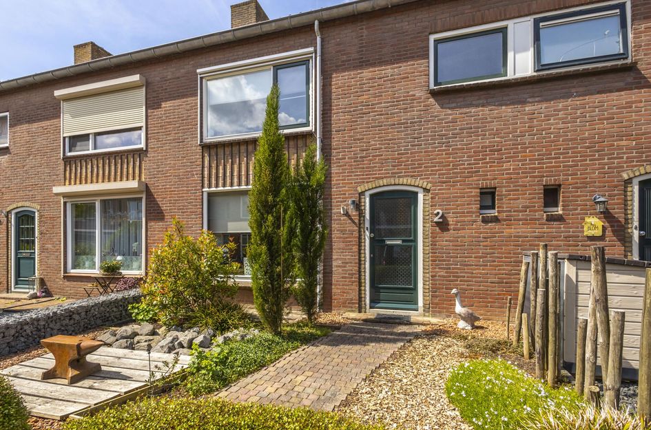 Bernhardstraat 2