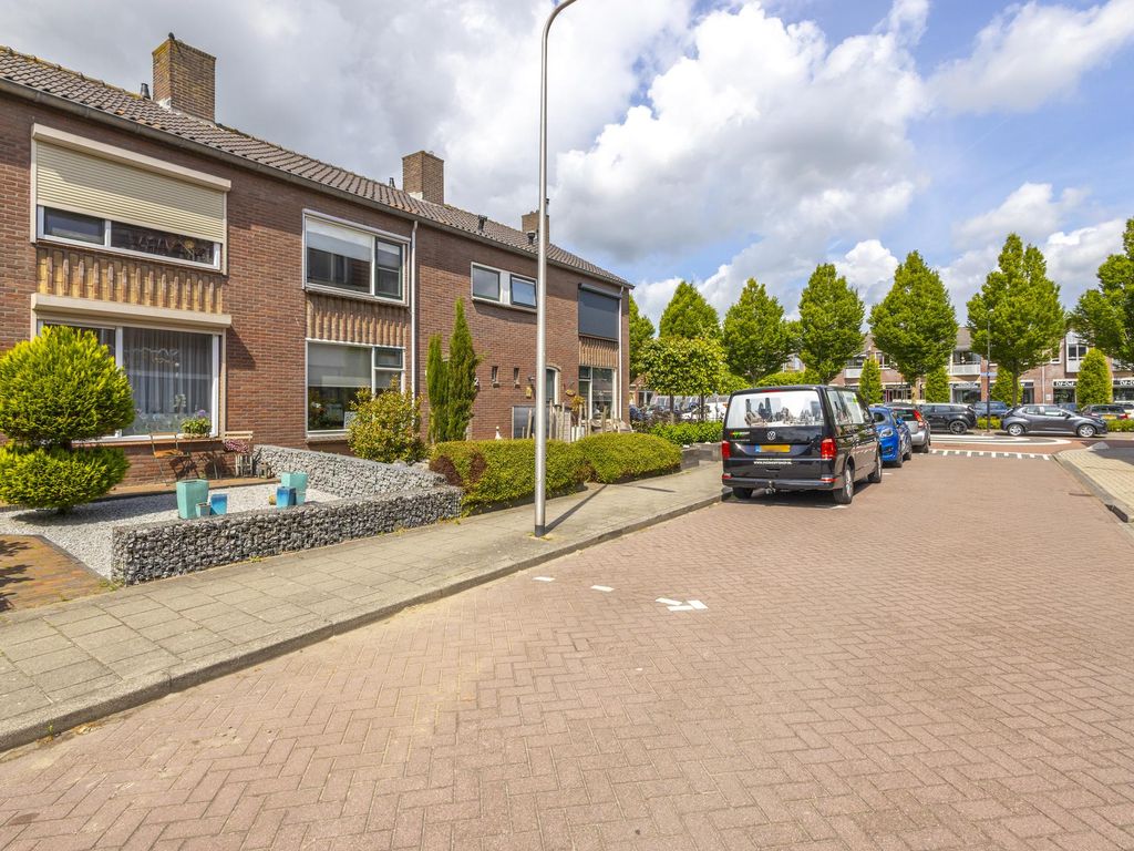 Bernhardstraat 2, GROOT-AMMERS
