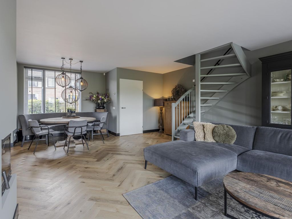 van Gentstraat 27, GOUDRIAAN
