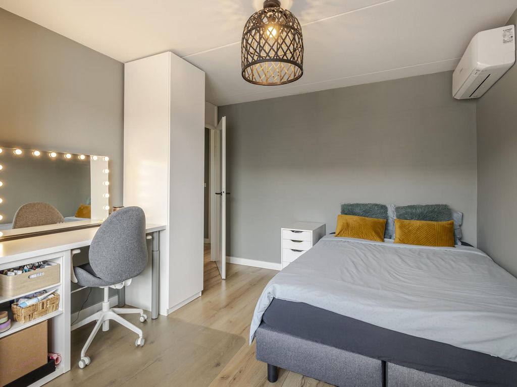 van Gentstraat 27, GOUDRIAAN
