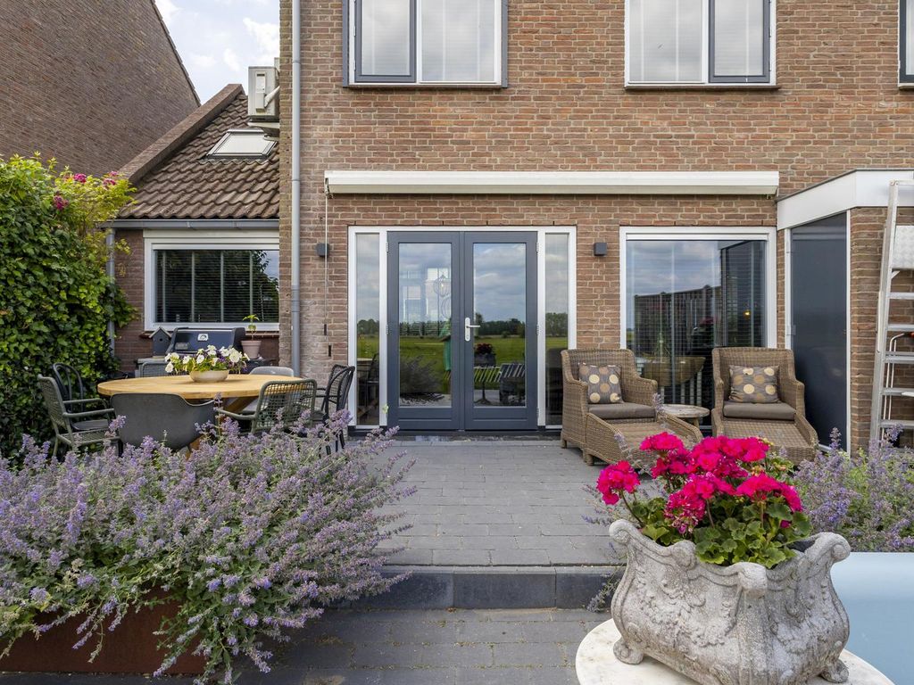 van Gentstraat 27, GOUDRIAAN
