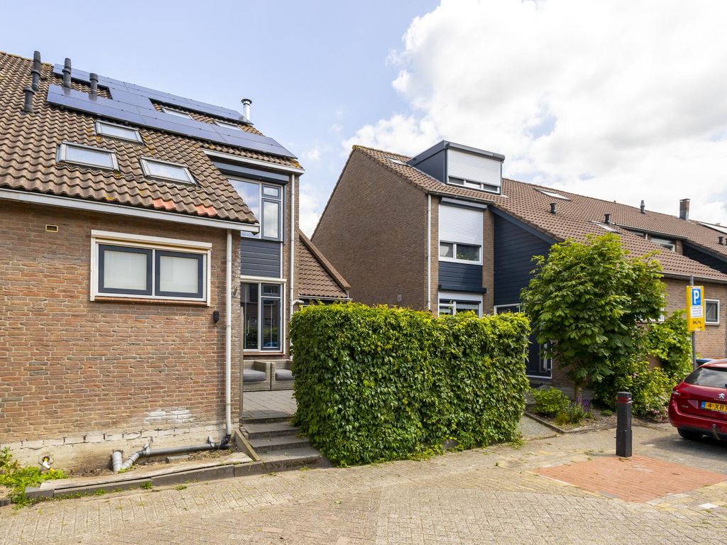 van Gentstraat 27, GOUDRIAAN