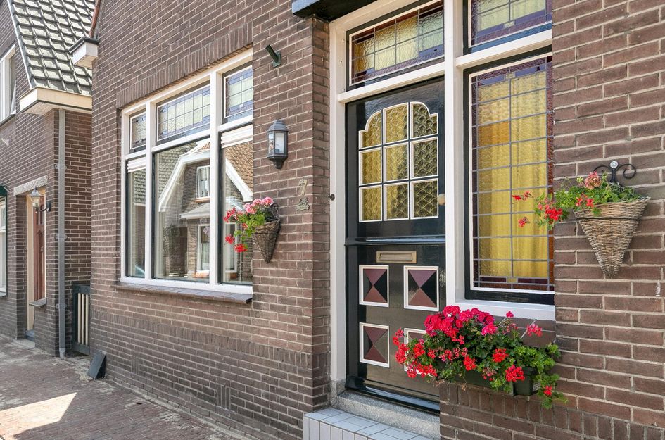 Emmastraat 7