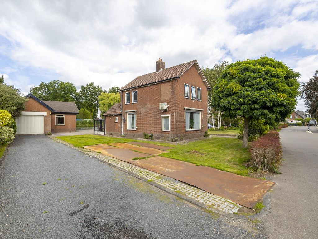 Neerpolderseweg 14, GIESSENBURG