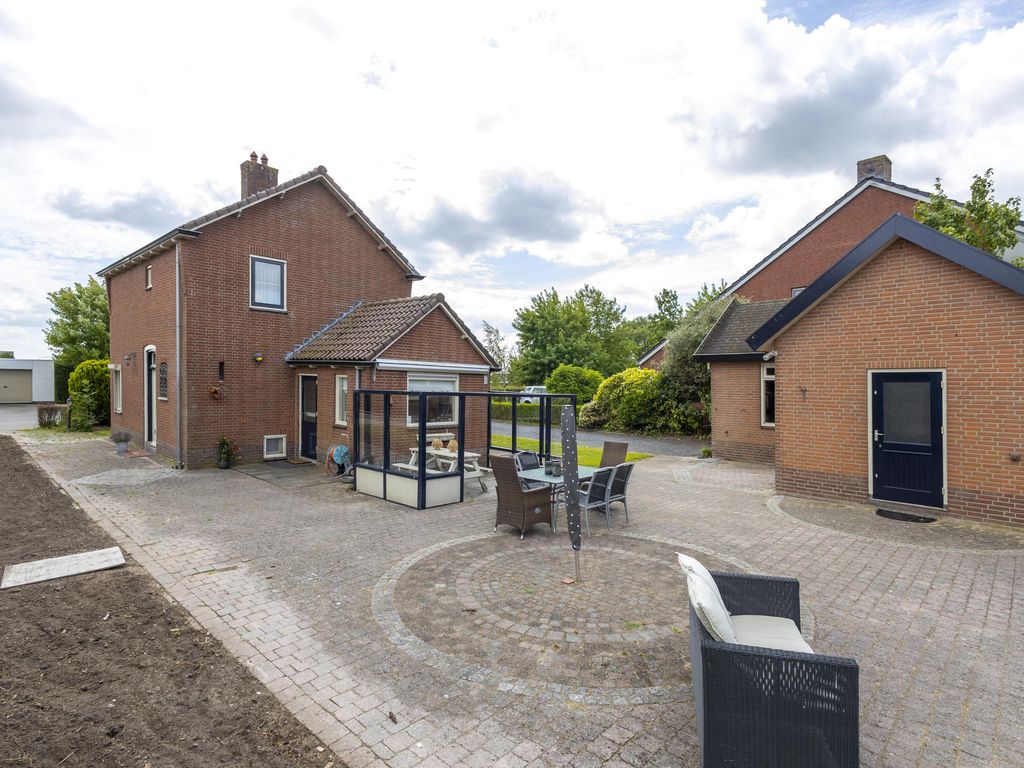 Neerpolderseweg 14, GIESSENBURG