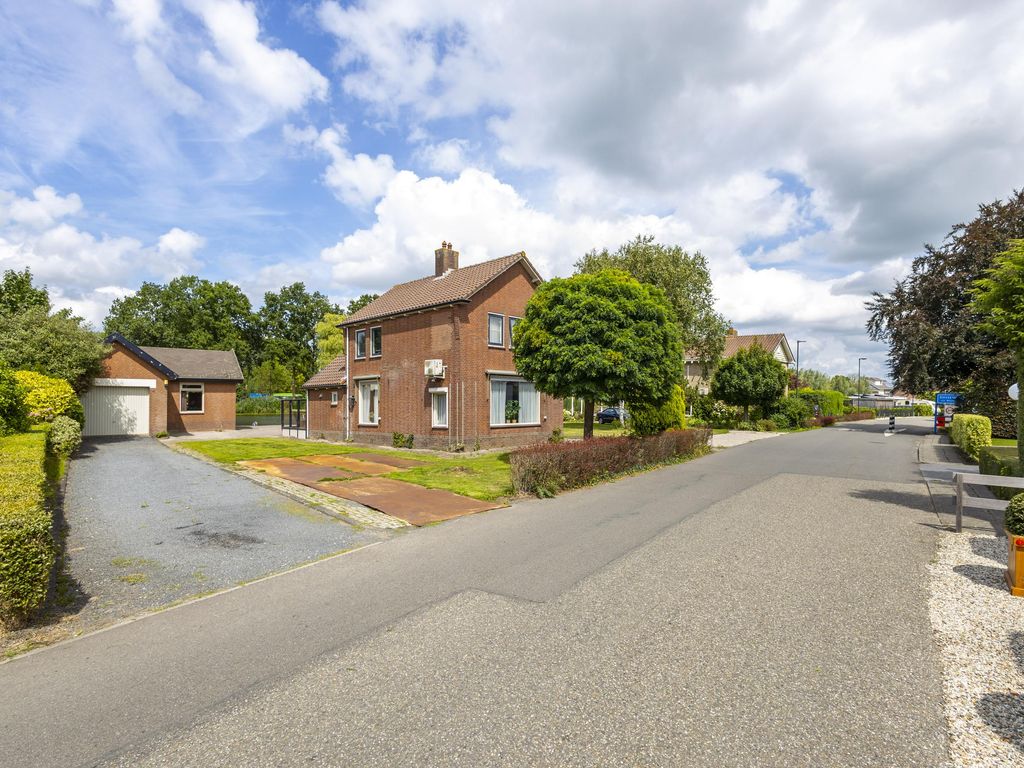 Neerpolderseweg 14, GIESSENBURG