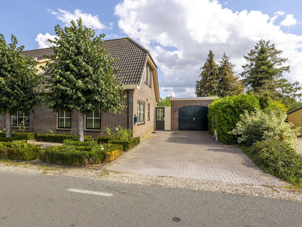 Doetseweg 66A, GIESSENBURG