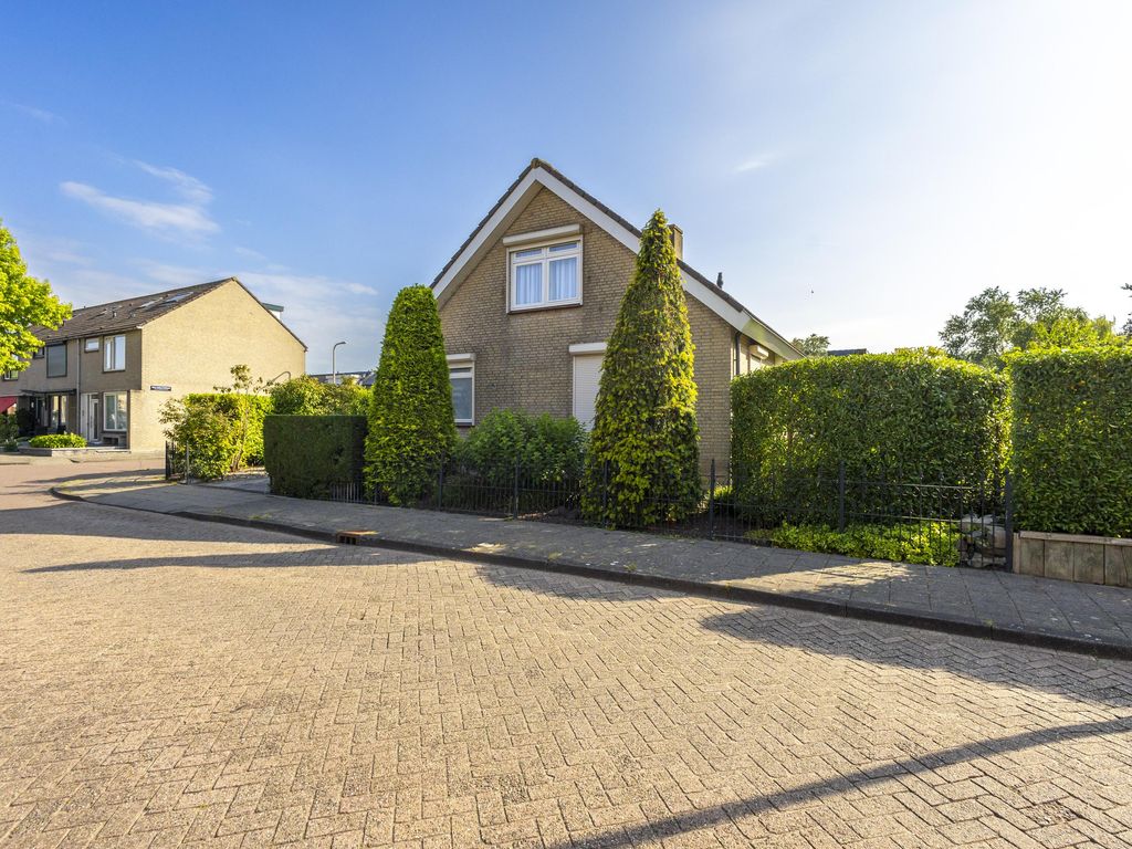 Arent van Gentstraat 12, GIESSENBURG