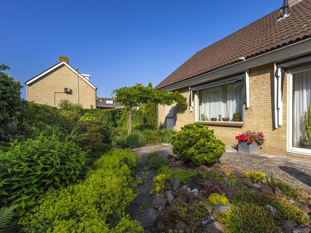 Arent van Gentstraat 12, GIESSENBURG