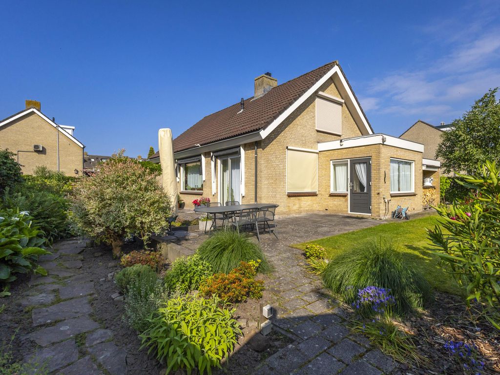 Arent van Gentstraat 12, GIESSENBURG