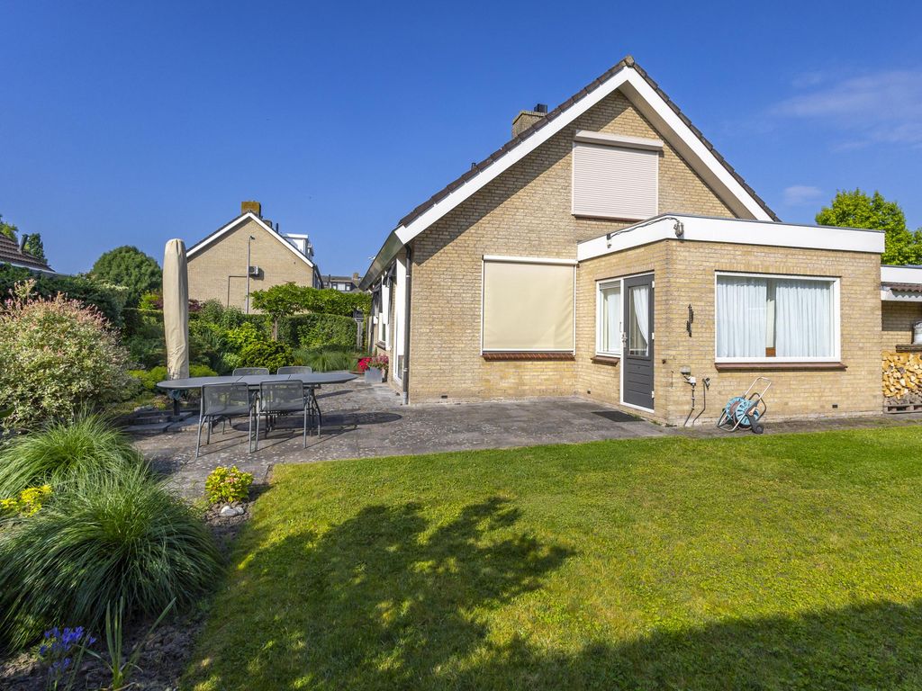 Arent van Gentstraat 12, GIESSENBURG