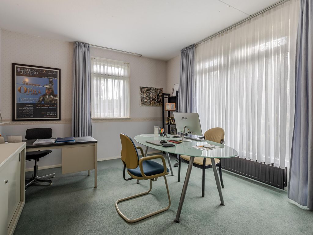 Arent van Gentstraat 12, GIESSENBURG