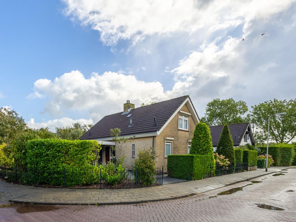 Arent van Gentstraat 12, GIESSENBURG