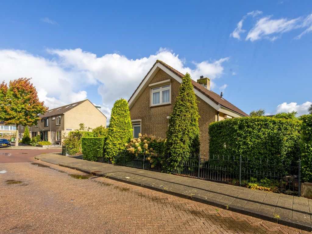 Arent van Gentstraat 12, GIESSENBURG