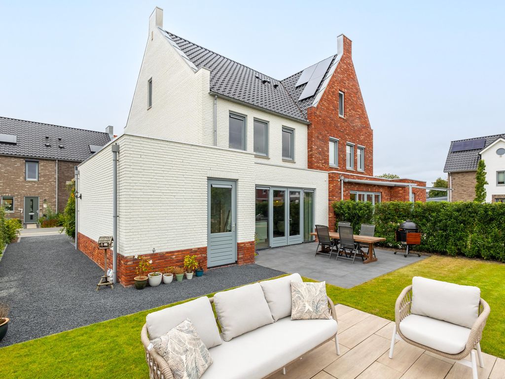 Poternehof 3, LANGERAK