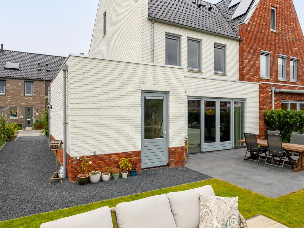 Poternehof 3, LANGERAK