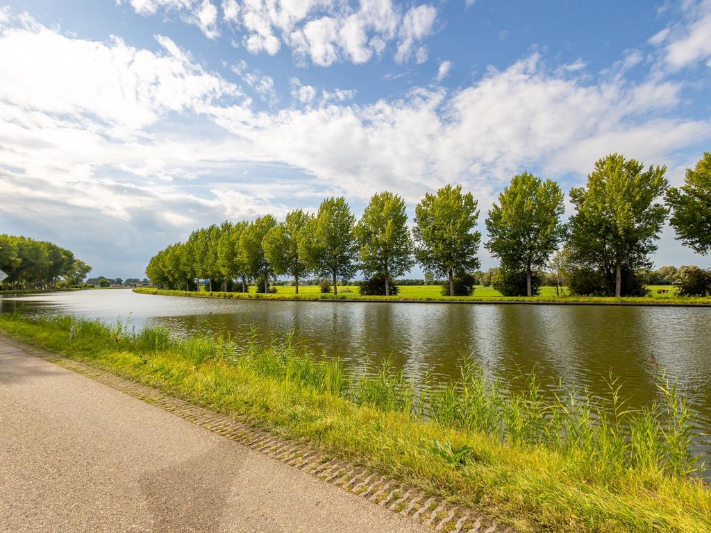 Kanaaldijk 8, LEERBROEK