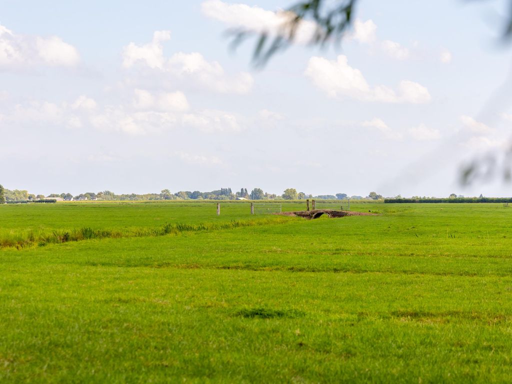 Kanaaldijk 8, LEERBROEK