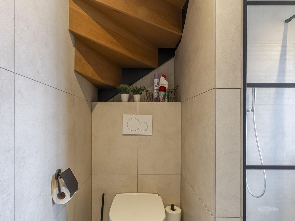 van Wenastraat 7, GIESSENBURG