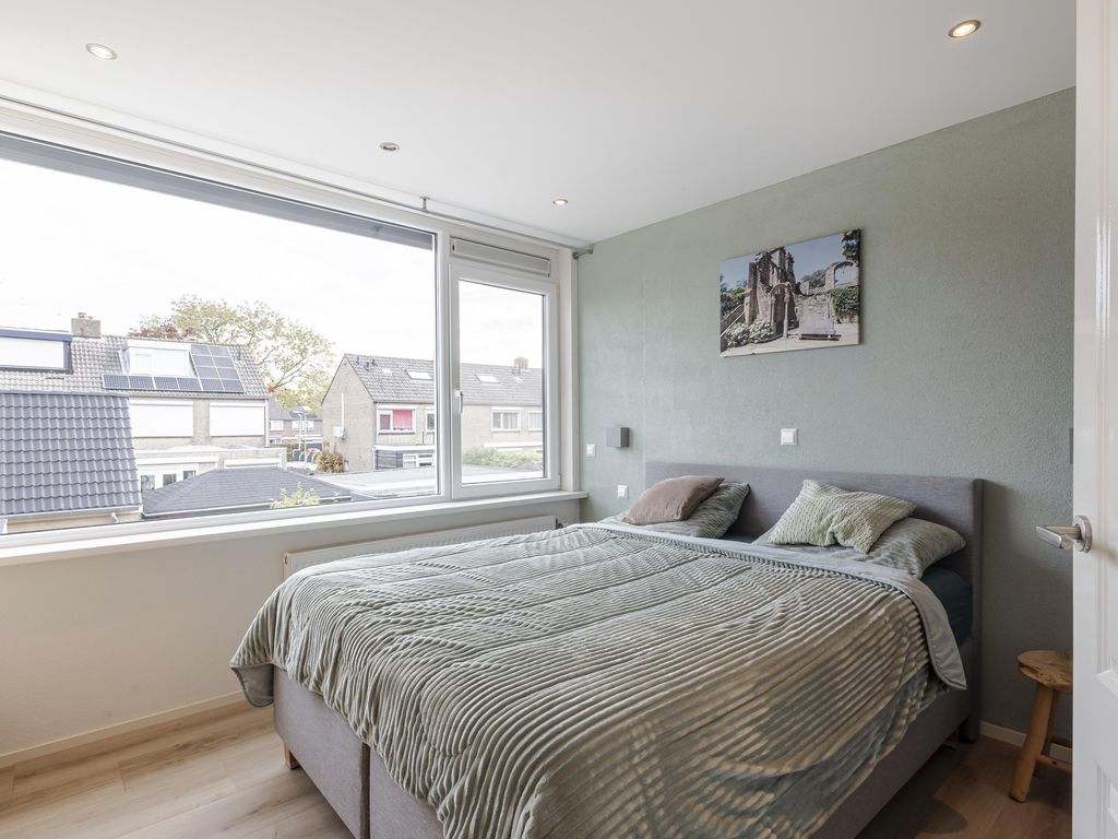 van Wenastraat 7, GIESSENBURG