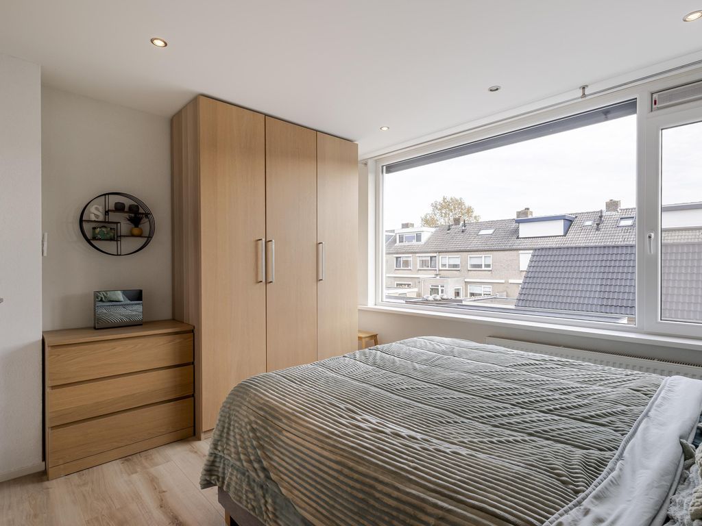 van Wenastraat 7, GIESSENBURG