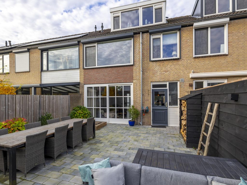 van Wenastraat 7, GIESSENBURG