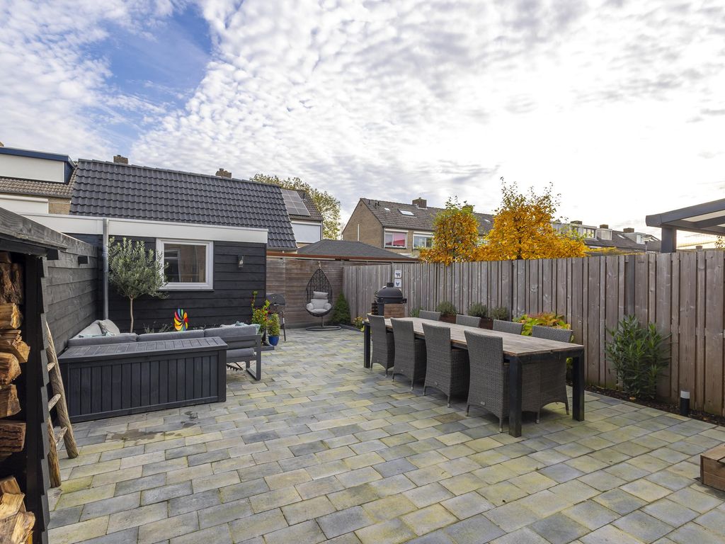 van Wenastraat 7, GIESSENBURG