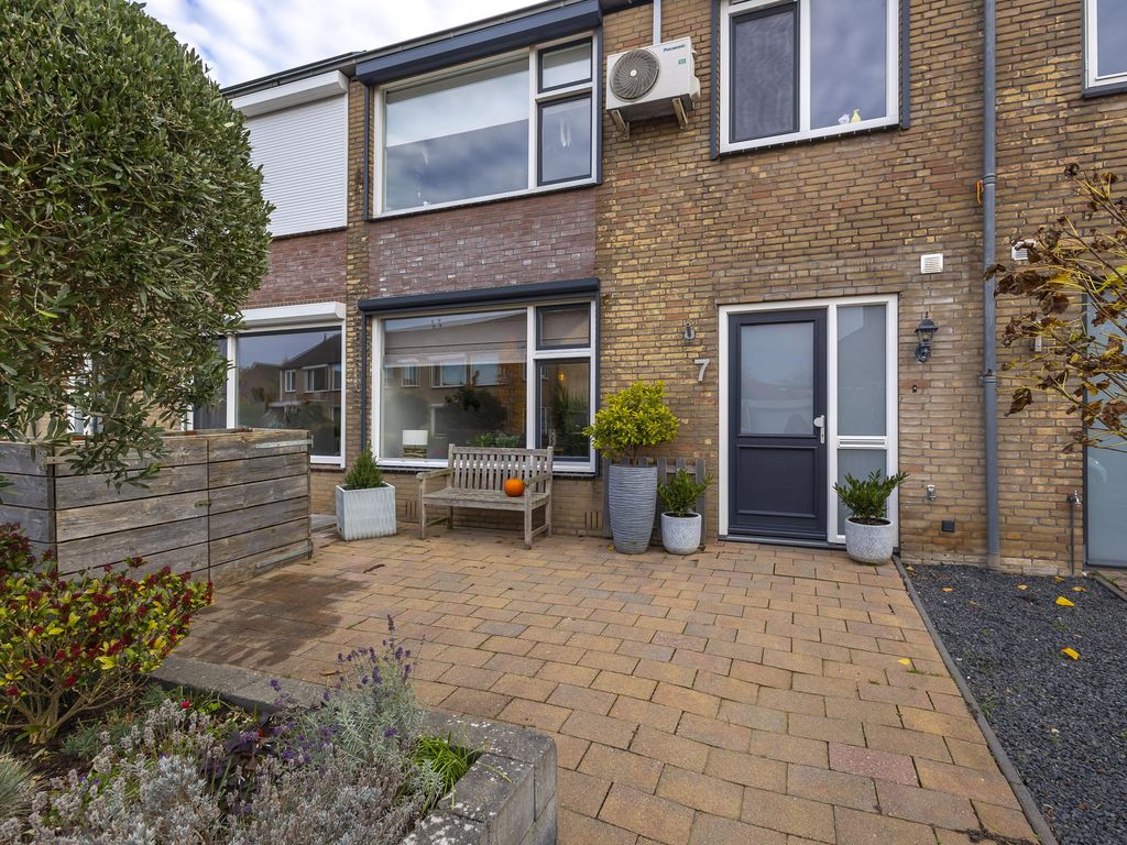 van Wenastraat 7, GIESSENBURG