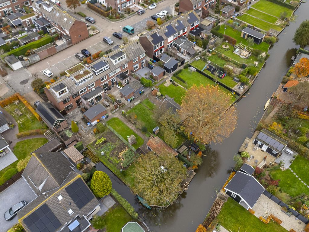 Juliana van Stolberglaan 49, GIESSENBURG