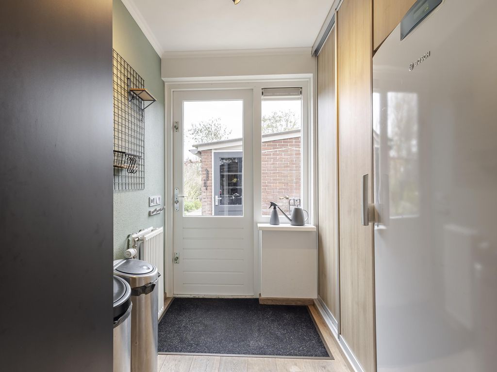 Juliana van Stolberglaan 49, GIESSENBURG