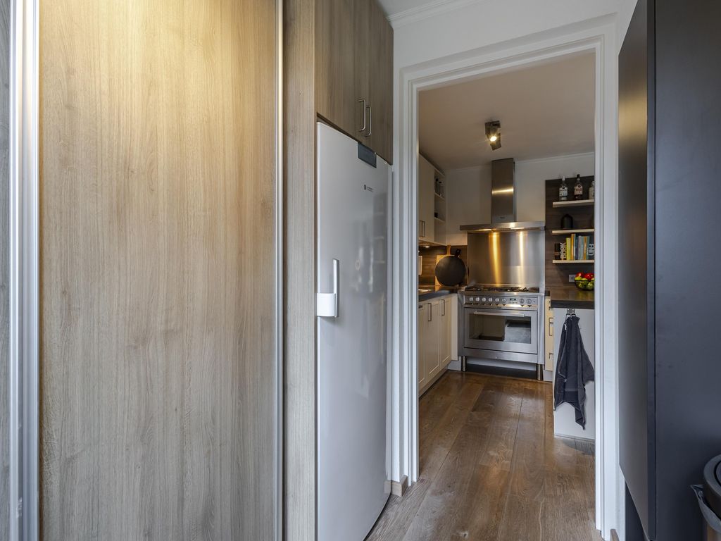 Juliana van Stolberglaan 49, GIESSENBURG