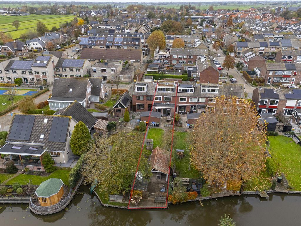 Juliana van Stolberglaan 49, GIESSENBURG