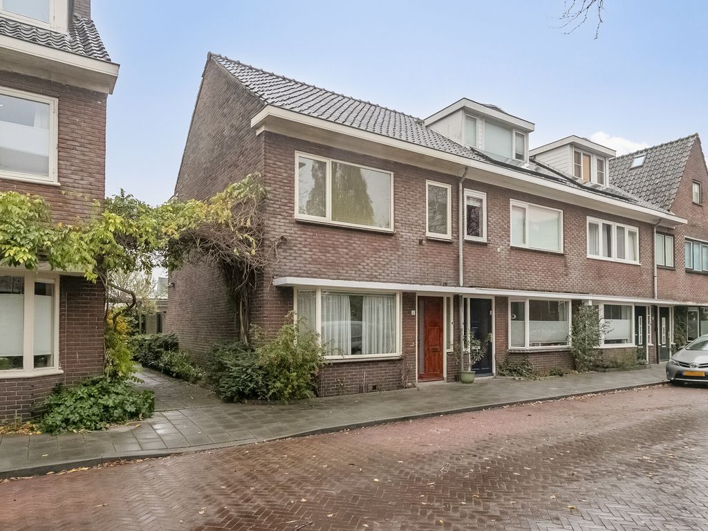 Oranje-Nassaulaan 55, UTRECHT