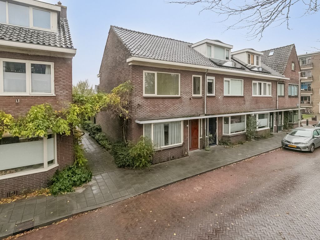 Oranje-Nassaulaan 55, UTRECHT