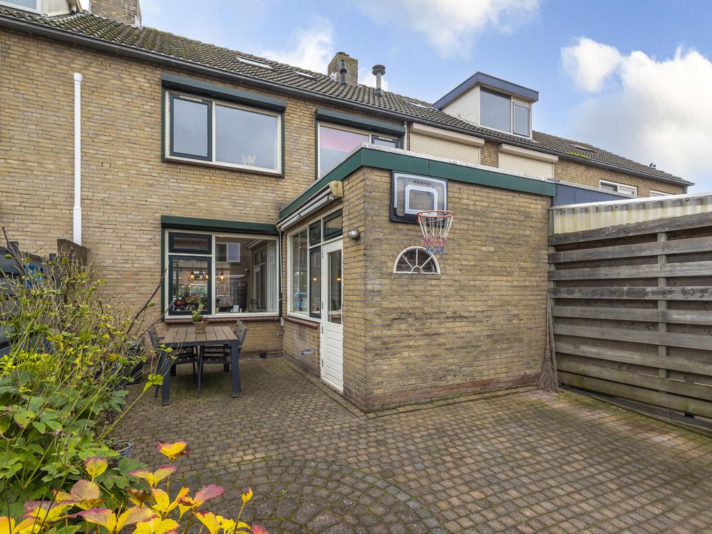 Wilhelminalaan 17, GIESSENBURG