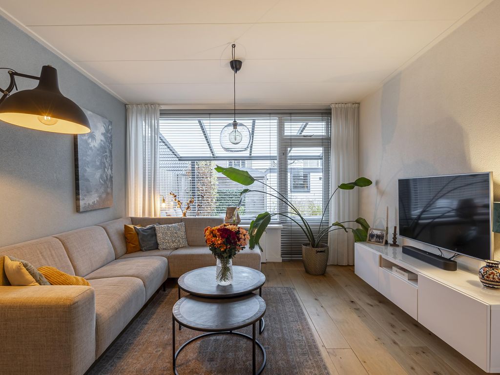 van Wenastraat 9, GIESSENBURG