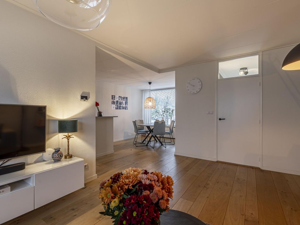 van Wenastraat 9, GIESSENBURG