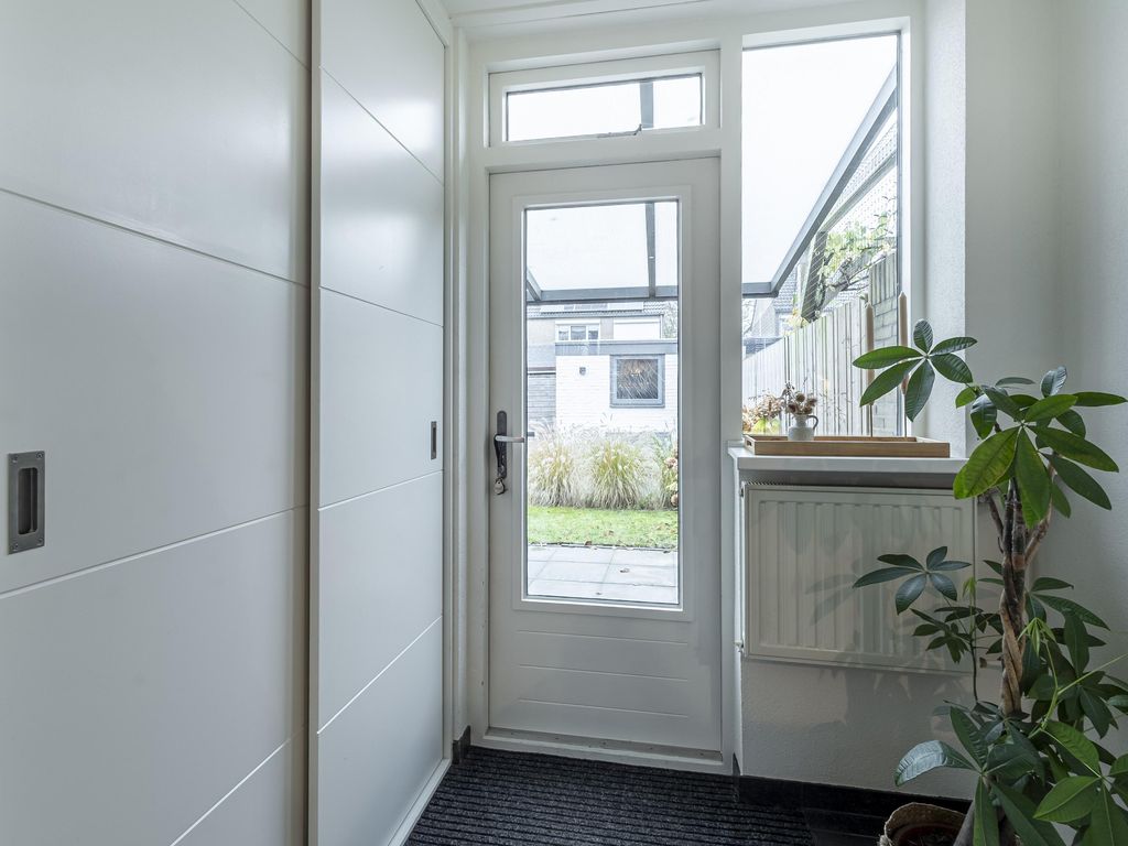 van Wenastraat 9, GIESSENBURG