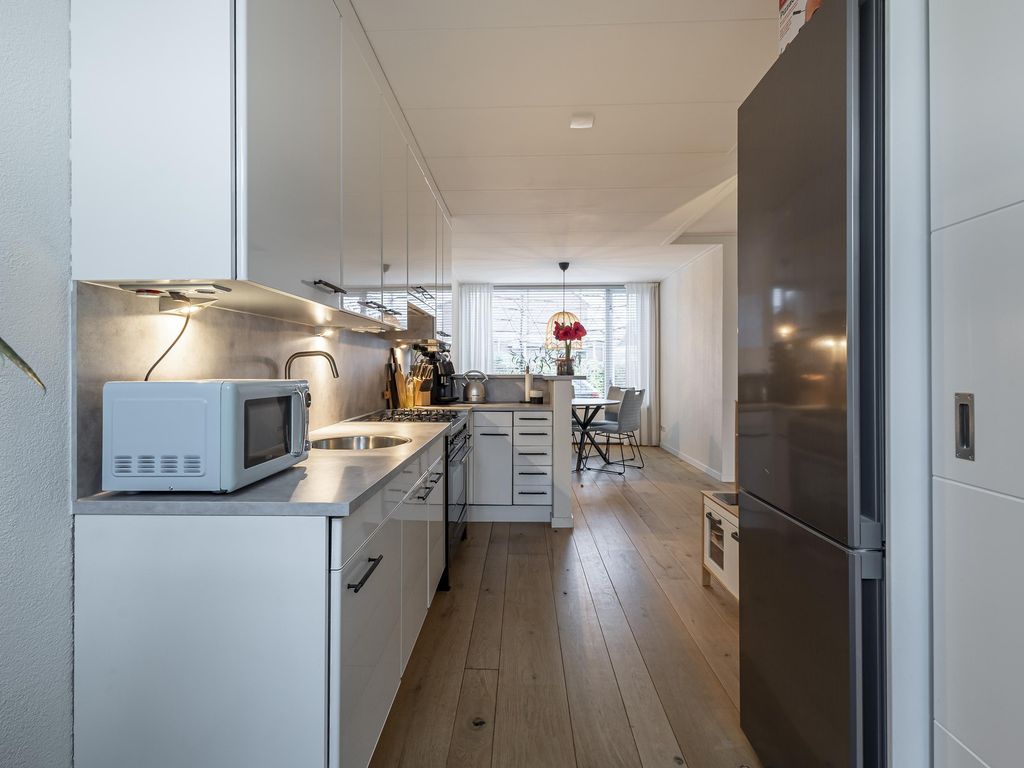 van Wenastraat 9, GIESSENBURG