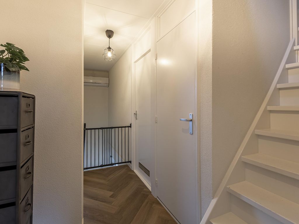 van Wenastraat 9, GIESSENBURG